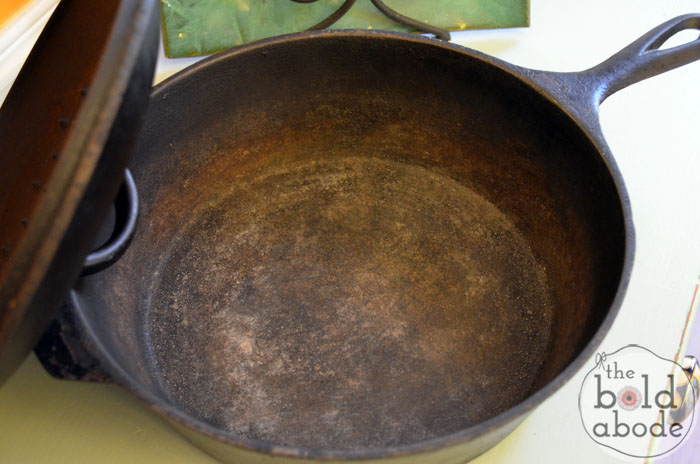 how to re season cast iron pots, cleaning tips, This is my Dutch Oven before dry rusty and yucky