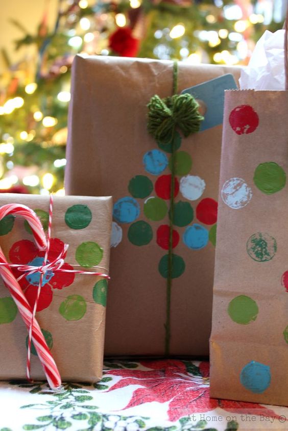recycled brown bag gift wrap ideas, crafts, seasonal holiday decor