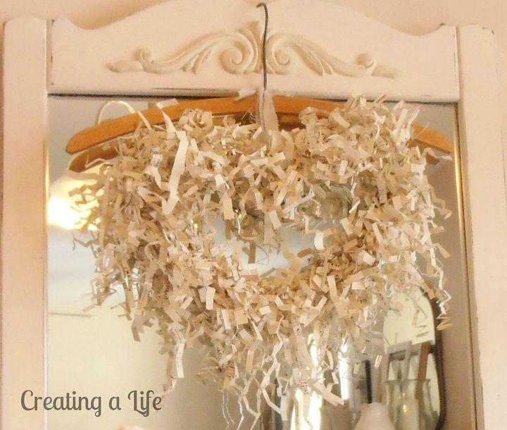 paper heart wreath easy way to make crinkled paper, repurposing upcycling, valentines day ideas, wreaths