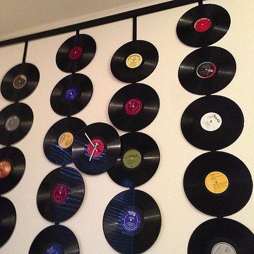 vinyl record wall, home decor, repurposing upcycling, wall decor