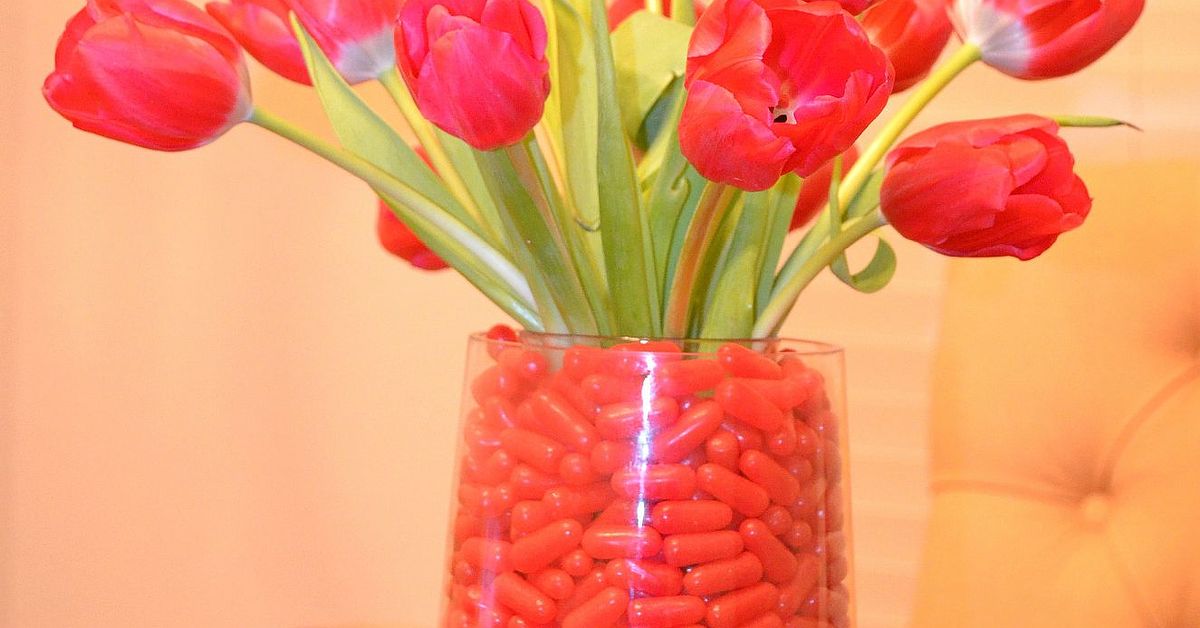 Vase candy teacher gifts valentine crafts choose board bouquet just DIY Valentine Candy Vase | Hometalk