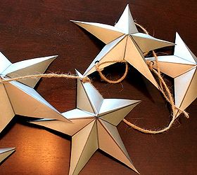 paper star garland, crafts, seasonal holiday decor, shabby chic, Tied together with hemp cord gives it a shabby chic natural look See more here