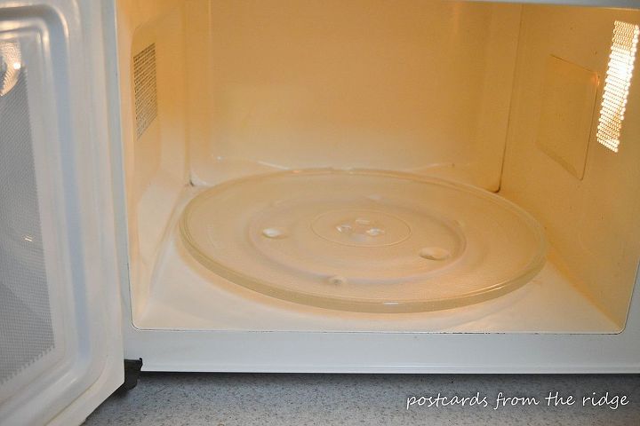how to steam clean the microwave, appliances, cleaning tips, A clean microwave