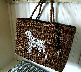 custom silhouette doggy bag, crafts, DIY dog silhouette added to a woven bag creates the perfect doggy travel bag