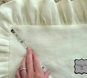 easy diy placemats, crafts, Measure 2in around from seam line for trim placement