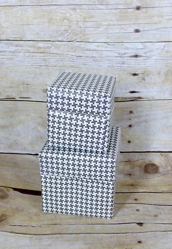 use wrapping paper for more than gifts, crafts, home decor, repurposing upcycling