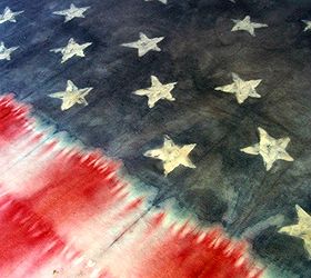 faux batik and tie dye patriotic table cloth, crafts, patriotic decor ideas, seasonal holiday decor, Rubber banding the end sections kept the two patterns separate