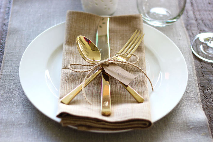 modern farm thanksgiving tablescape, seasonal holiday d cor, thanksgiving decorations, The simple place settings also served as place card holders