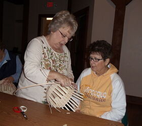 basket weaving class i took and basket i made 11 3 12, crafts, Instructor helping