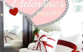 Decoración sencilla para San Valentín - Ata un lazo rojo alrededor de los cojines de tu sofá