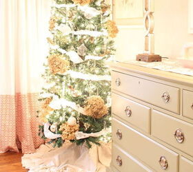 bright colorful or natural neutral christmas tree, seasonal holiday d cor, Ruffled muslin tree skirt