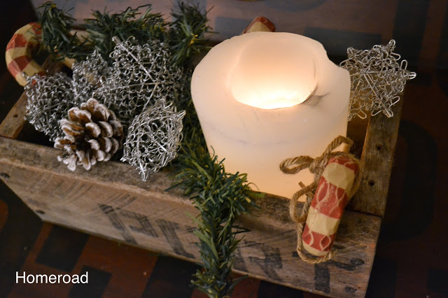 candle and crate decorating, christmas decorations, seasonal holiday decor