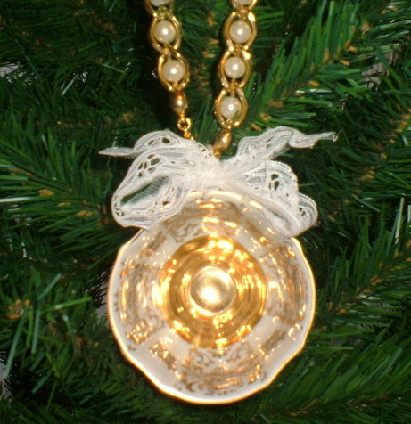 repurposed vintage teacup ornament, christmas decorations, repurposing upcycling, seasonal holiday decor, Repurposed Vintage Teacup Ornament