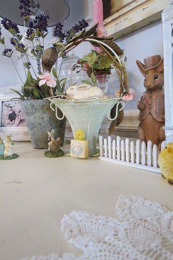 a touch of easter, easter decorations, seasonal holiday d cor