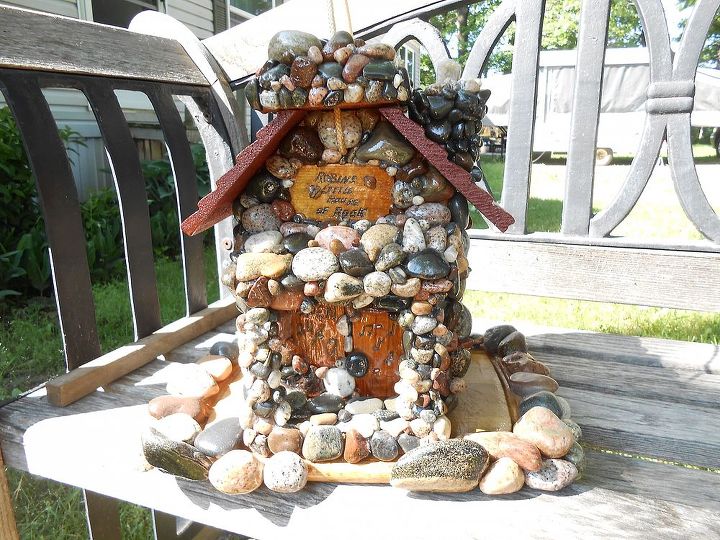 my lake superior rock collection, crafts, home decor, pallet, repurposing upcycling, Robins Little House of Rock birdfeeder SOLD for 65