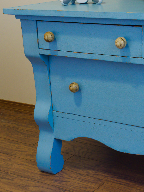 turquoise chalkpainted lowboy dresser, chalk paint, painted furniture
