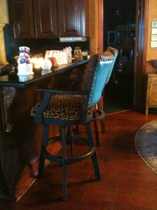 western with a twist breakfast nook bench, home decor, living room ideas, painted furniture, reupholster, I painted and upholstered the bar stools to coordinate