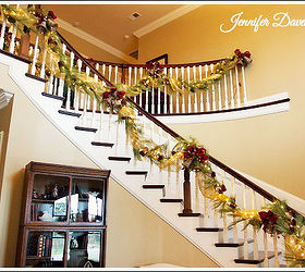 decorating a staircase, foyer, seasonal holiday decor, stairs