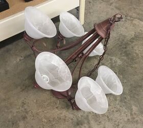 The gorgeous reason why we're searching for thrift store chandeliers this season