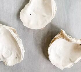 You might want to save some oyster shells when you see her clever summer hack