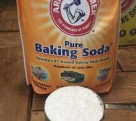 Pour baking soda and salt into a muffin tin for this 5-minute way to improve your showers this week