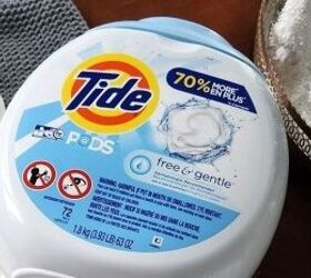 She saves her empty Tide pod container for this brilliant winter decor idea