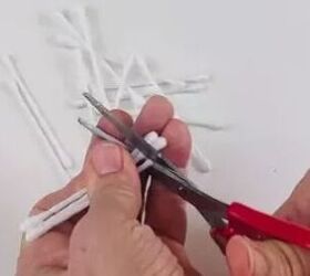 Cut the tops off your Q-tips for a holiday decor idea we have honestly NEVER seen before