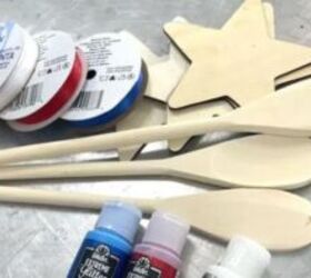 There's a really cute reason you should stick wooden spoons on your porch this summer