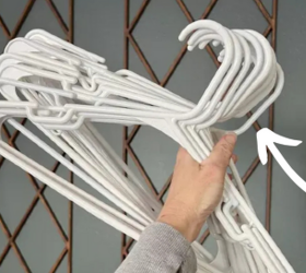 Use plastic hangers to make your yard look amazing in 20 minutes