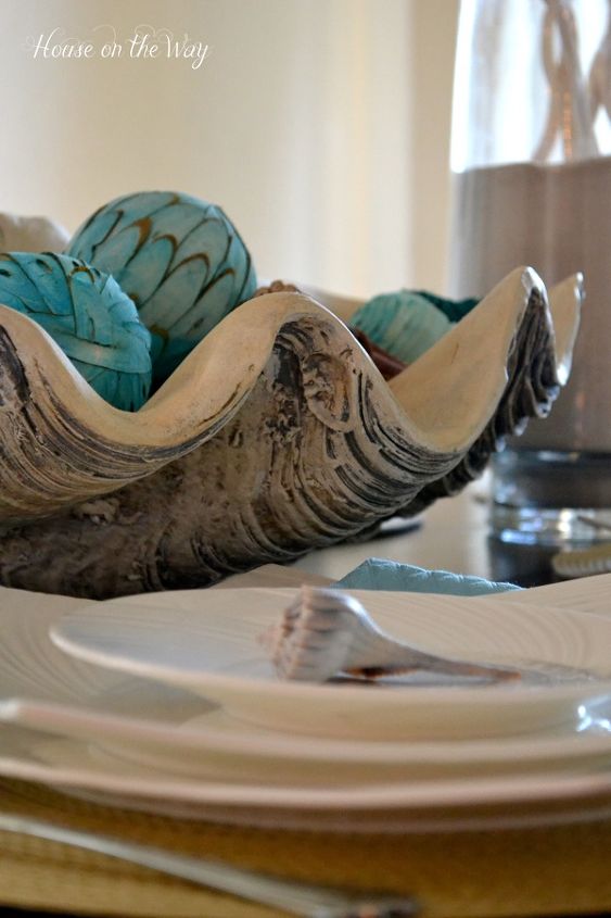 summer tablescape at the beach, home decor, Shells add an instant touch of the beach to your summer table