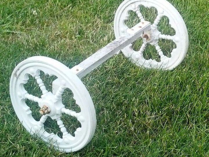 i need creative ideas on how to use this set of wheels separate, repurposing upcycling