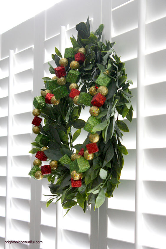 6 ways creative christmas decorating ideas for your home, christmas decorations, seasonal holiday decor, wreaths, Hang a Wreath on the inside