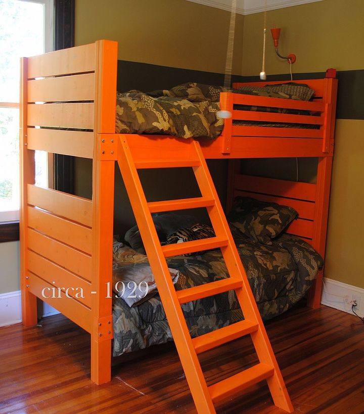 an army themed room for a army loving boy, bedroom ideas, painted furniture, A set built from Ana White plans