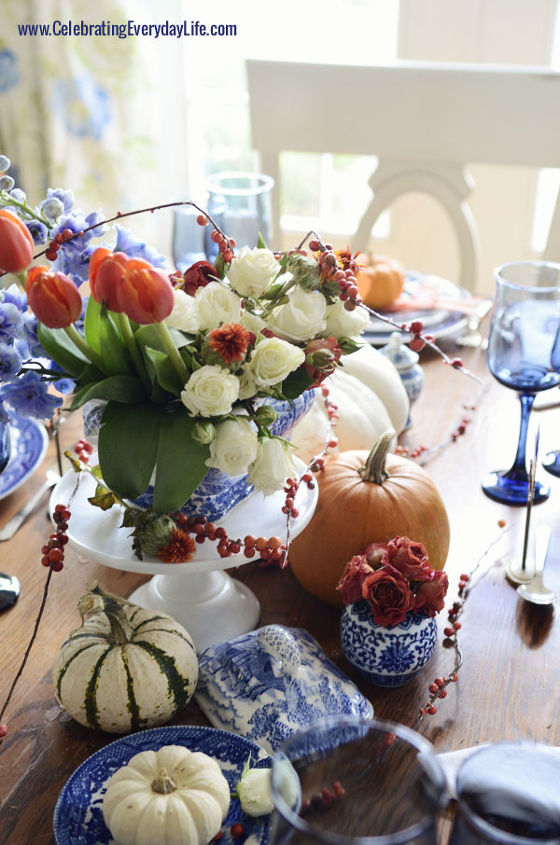 a blue willow thanksgiving table, seasonal holiday d cor, thanksgiving decorations