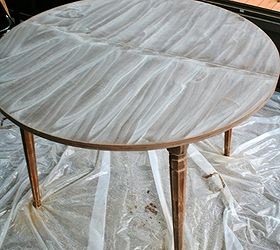 priming and prepping laminate furniture, painted furniture, Here the table is nice and sanded