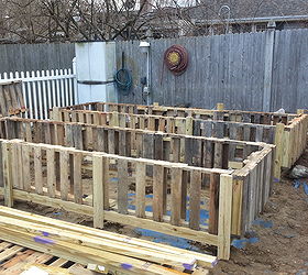raised bed gardens from pallets