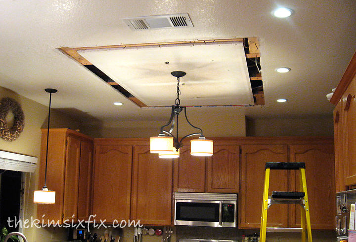 replacing updating fluorescent ceiling box lights with ceiling molding, home maintenance repairs, kitchen design, lighting, woodworking projects, The track in the ceiling where the box fixture used to be