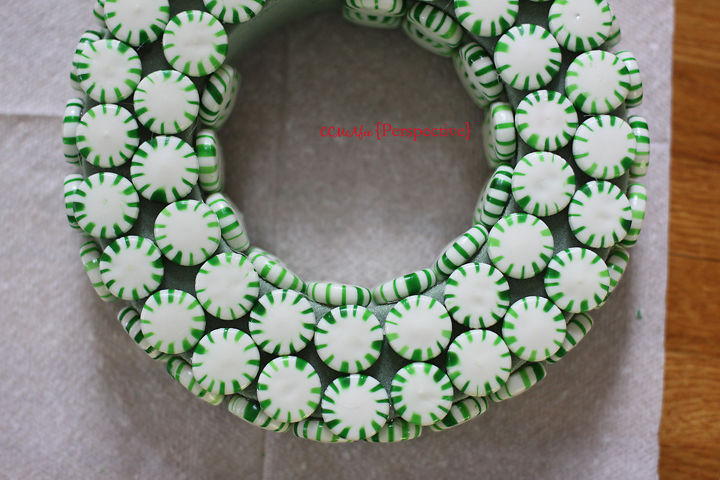 st patrick s day candy wreath, crafts, seasonal holiday decor, wreaths