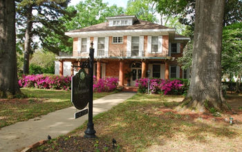 Have a Look Inside the Steel Magnolias Movie House!!