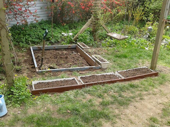 veggie gardens made from old dresser drawers and picnic table boards, diy, gardening, repurposing upcycling