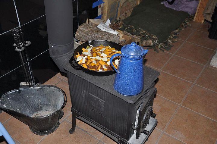 my cabin, home improvement, Nachos over the wood stove