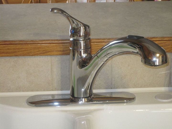 loving my new pull out kitchen faucet, kitchen design, plumbing