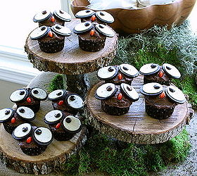 woodland birthday theme, crafts, Some owl cupcakes and tree stump platters from our backyard helped the food table