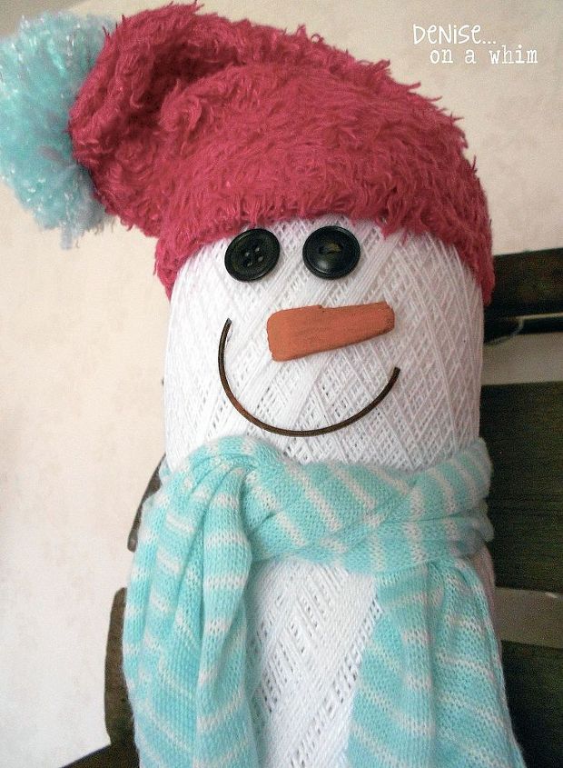 adorable snowmen from crochet thread, crafts, seasonal holiday decor