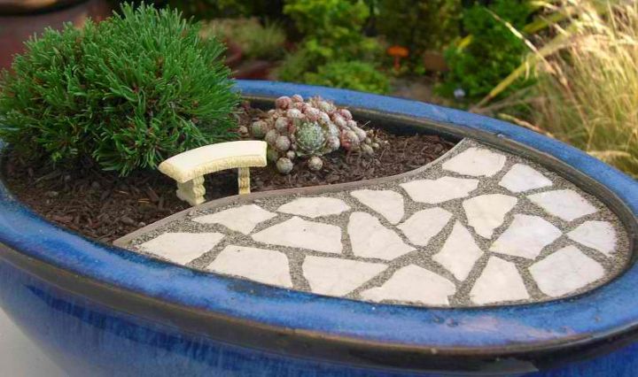 create your very own miniature garden patio, crafts, gardening, What a beautiful setting Visit the blog to win a copy of Gardening in Miniature and A Gift Certificate to Two Green Thumbs to add some stylish details to your garden like this fabulous little garden bench