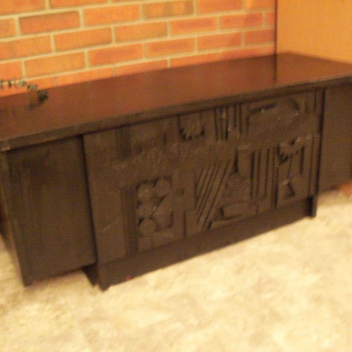 creating extra seating space with repurposed wooden chest, painted furniture, repurposing upcycling, I painted it black to match other furniture in the family room