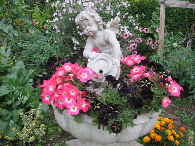 flower fountain, flowers, gardening, outdoor living