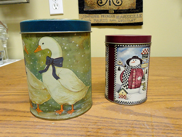 diy storage from recycled christmas tins, crafts, repurposing upcycling, This is what I started out with
