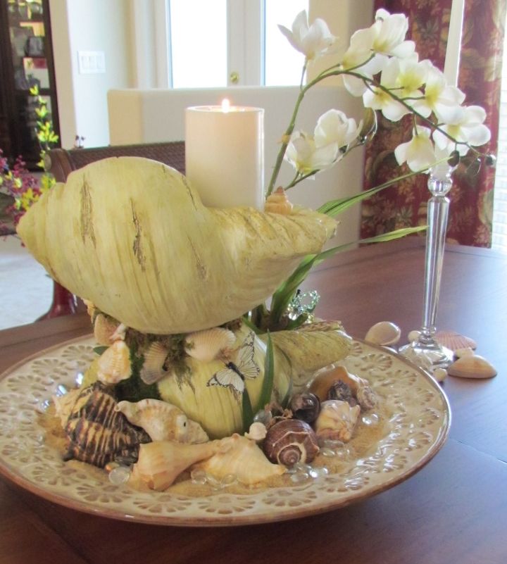 sea shell centerpiece, crafts, home decor, This is the back and how it is hot glued together with moss and shells filled in the opening