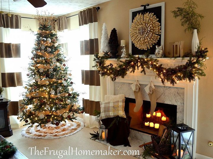 neutral christmas tree, seasonal holiday d cor, wreaths, Loving my neutral and cozy tree and mantel this year